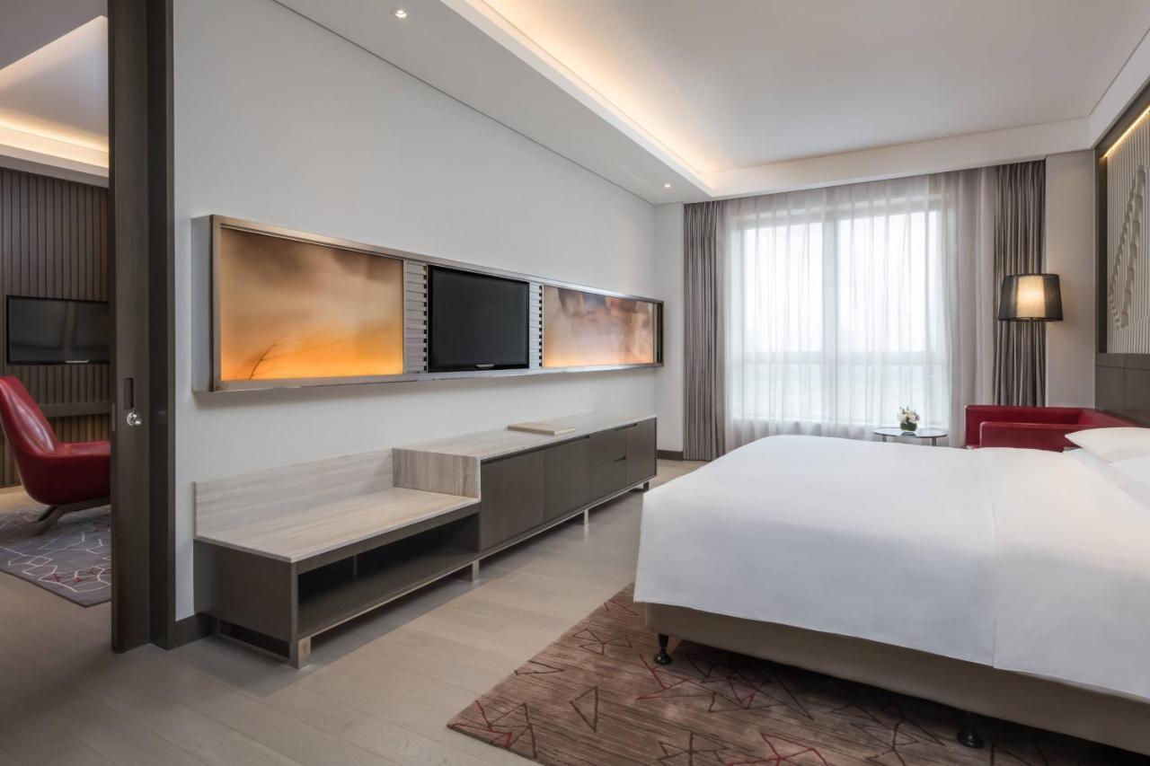 Courtyard By Marriott Tianjin Hongqiao Hotel Kültér fotó